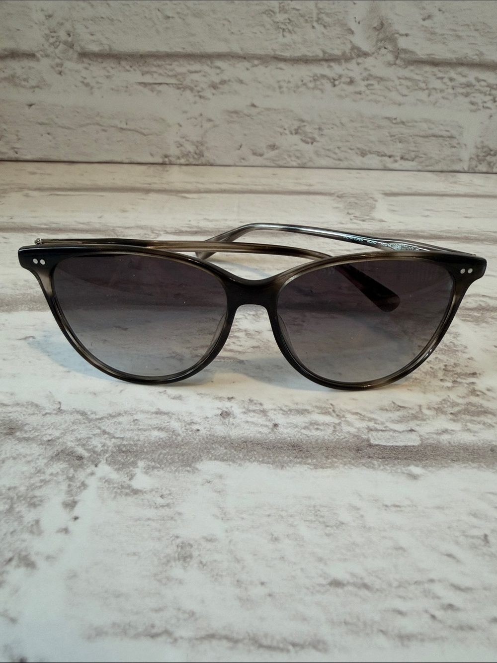 BOBBI BROWN The Patton/S Sunglasses Brown Tortoise Cat-Eye Gradient Lenses